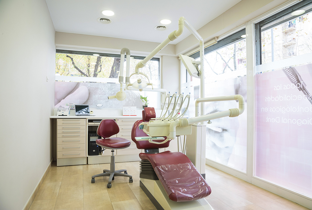 Diagonal Dent - Clínica dental en Barcelona